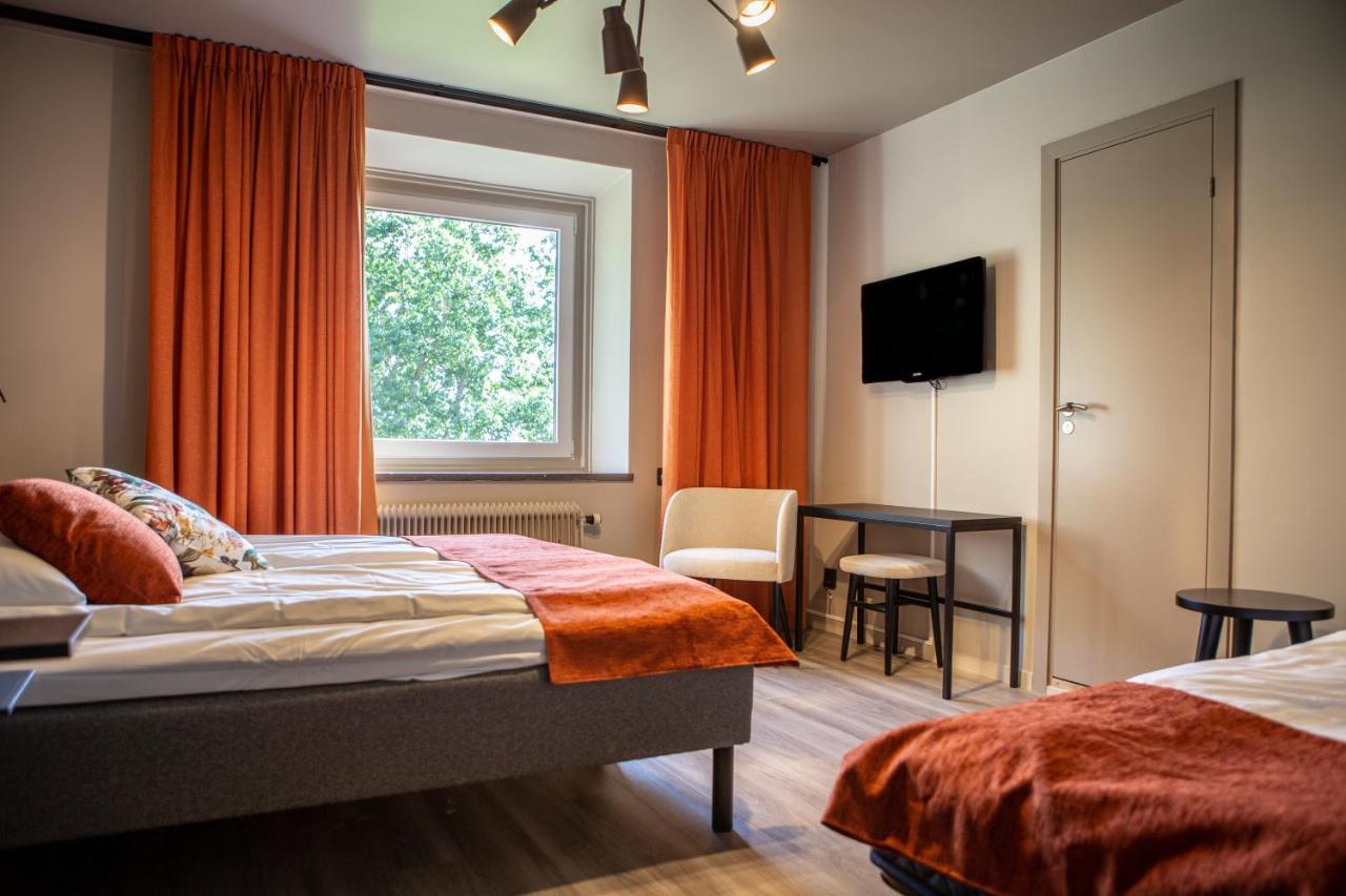 Hotel Hehrne Koek & Konferens Vänersborg Екстериор снимка