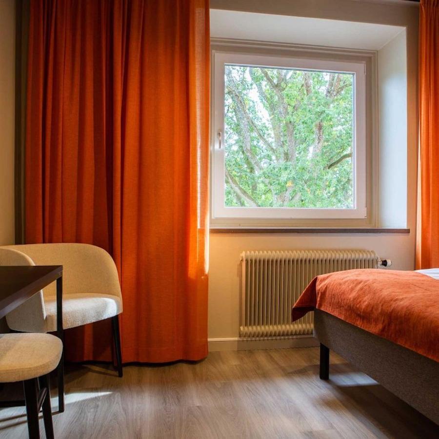 Hotel Hehrne Koek & Konferens Vänersborg Екстериор снимка