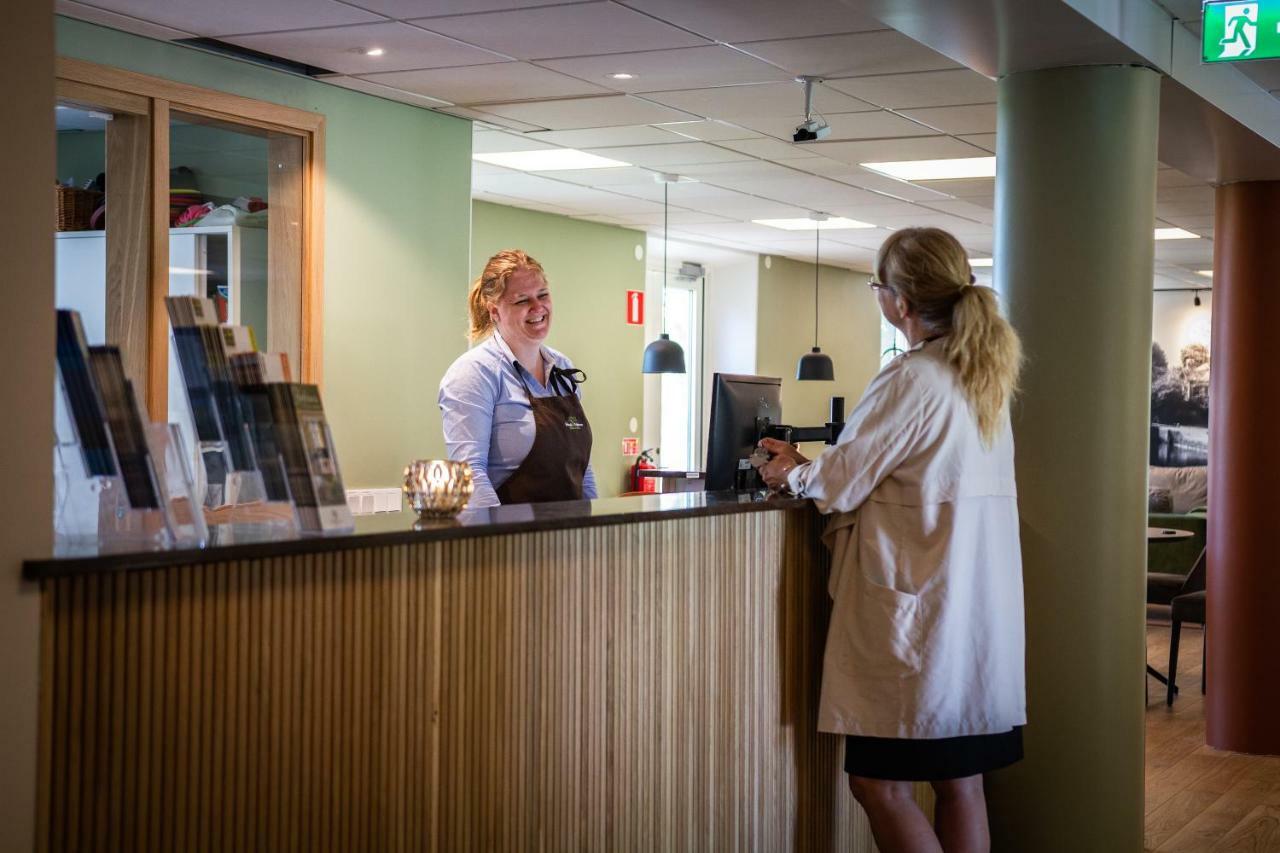Hotel Hehrne Koek & Konferens Vänersborg Екстериор снимка